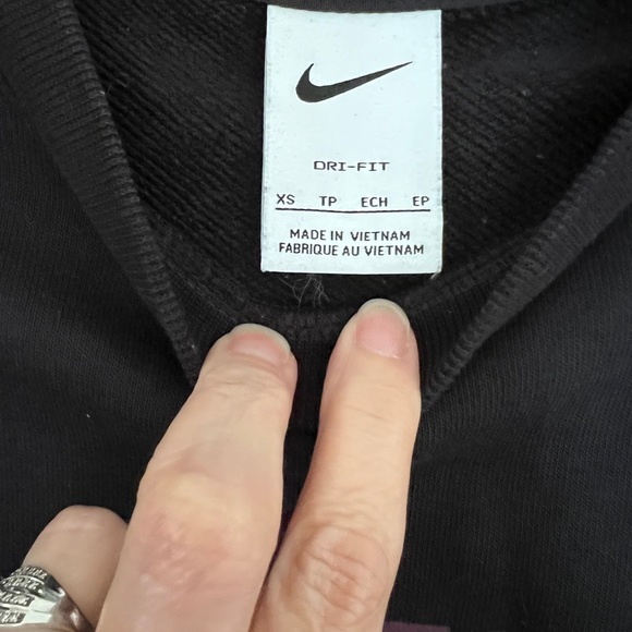 Nike sweatshirt - Picture 3 of 3